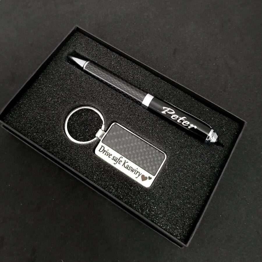 Engravable Keyholder  + Executive Pen Giftset