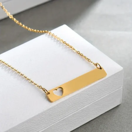 personalized-bar-pendant-necklace-gold