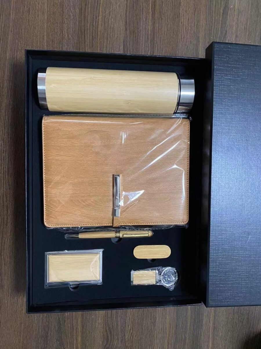Wooden Engraved Executive Gift Set - Image 3