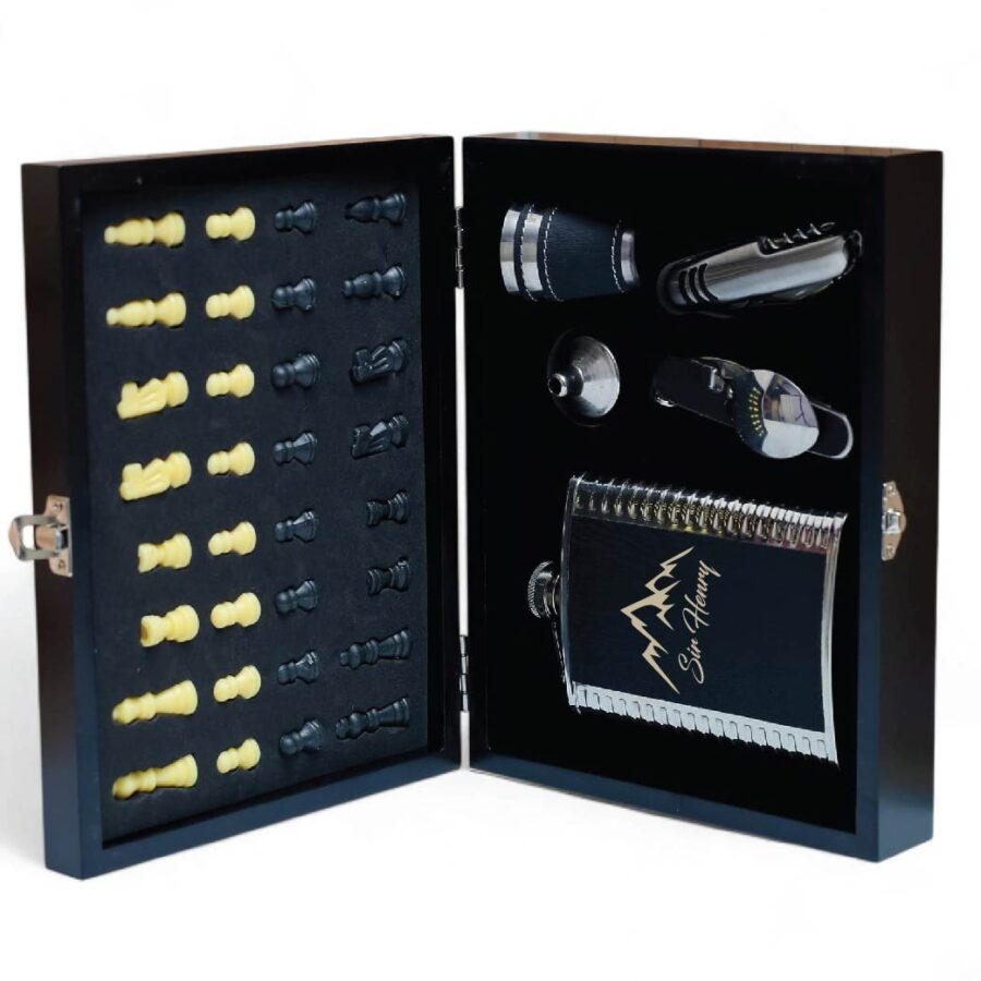 Whiskey Flask Gift Set