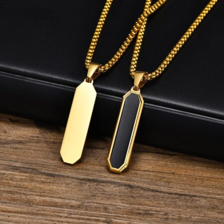 Gold Pendant Necklaces