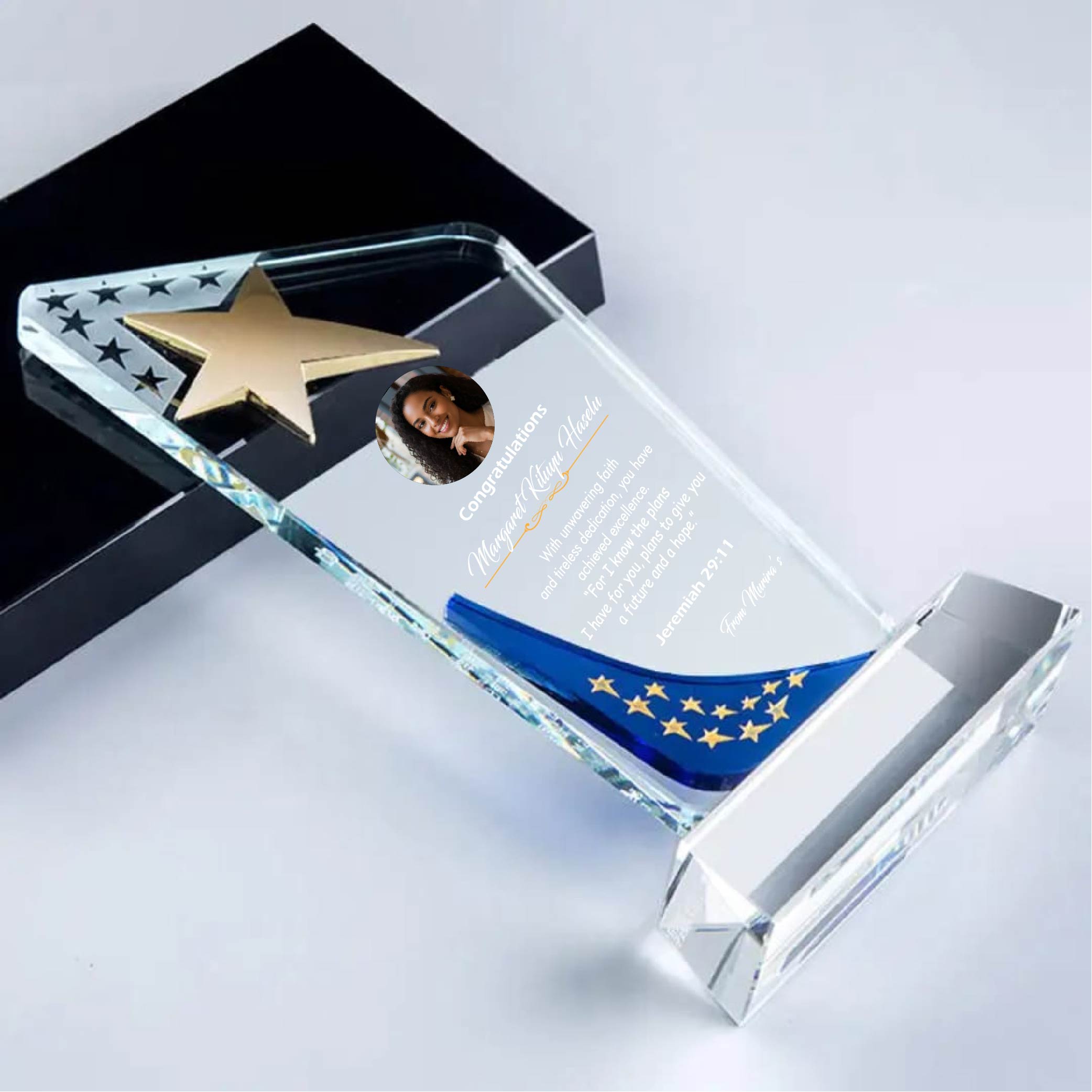 Elegant Golden Star Crystal Award Trophy - Image 2